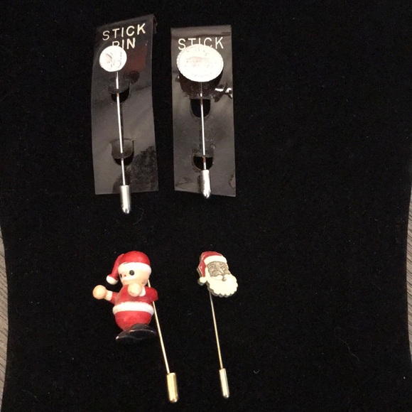Vintage 70’s stick pin bundle 4 stick pins Taurus butterfly and two Santa Claus - Picture 1 of 9